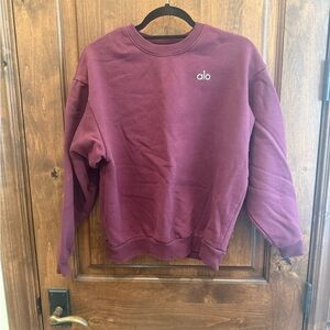 ALO Yoga Women's Burgundy Crewneck Sweater
